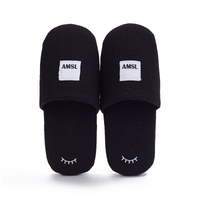 Luxury Soft Closed Toe Embroidery Logo Black Waffle Guests Room Disposable Hotel Slippers
