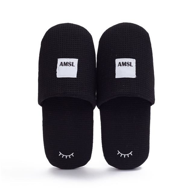 Luxury Soft Closed Toe Embroidery Logo Black Waffle Guests Room Disposable Hotel Slippers